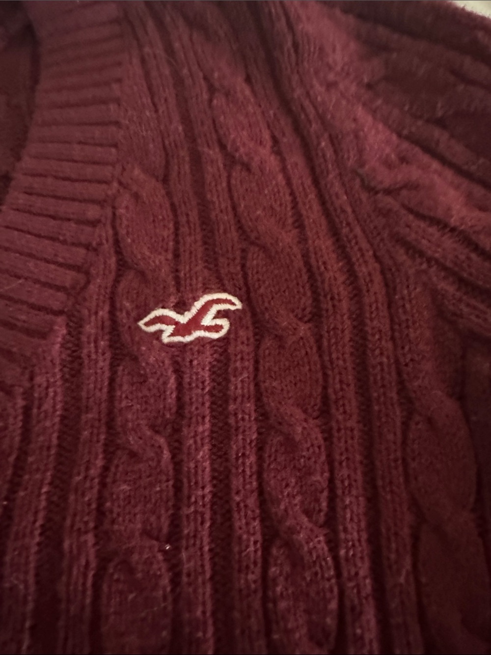 Hollister Women's Cable V-Neck Sweater - Wine/burgundy Small - Picture 3 of 6